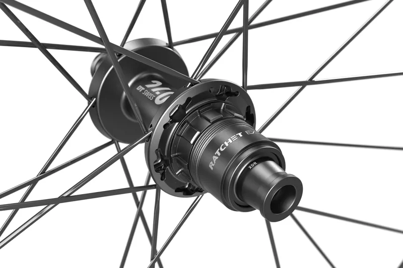 DT Swiss ERC 1400 DB DICUT 35mm Carbon Disc Brake Front Wheel-2